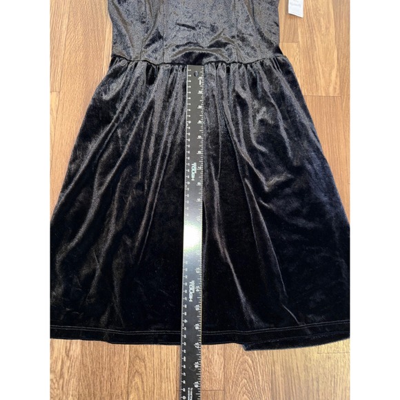 Old Navy Black Velvet Fit and Flare Mini Dress XS Petite - Picture 3 of 6